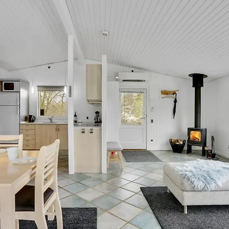 3 Bedroom Lovely In *