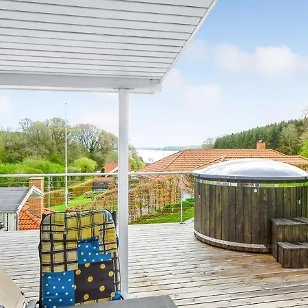 3 Bedroom Lovely In